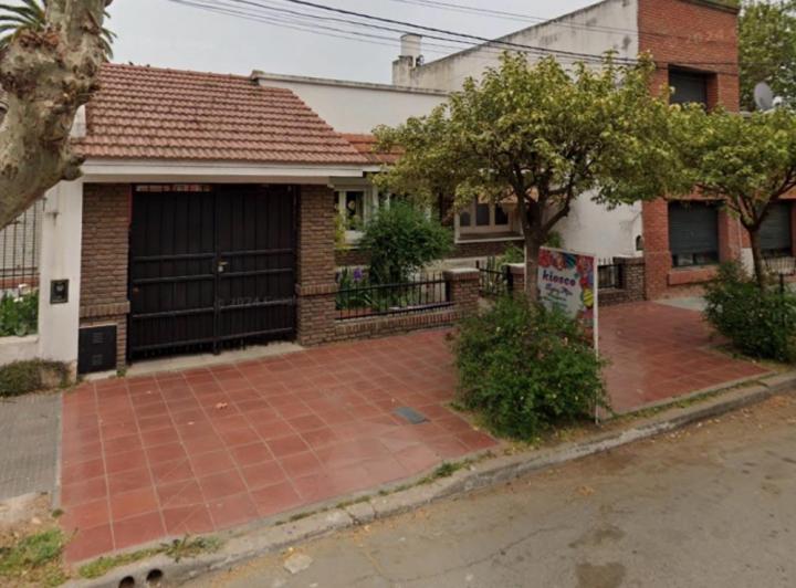 Casa · 330m² · 4 Ambientes