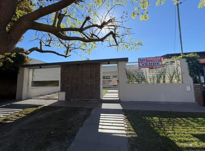Casa · 70m² · 3 Ambientes · 1 Cochera