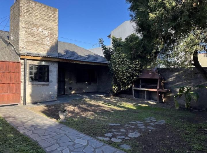 Casa · 87m² · 3 Ambientes · 3 Cocheras