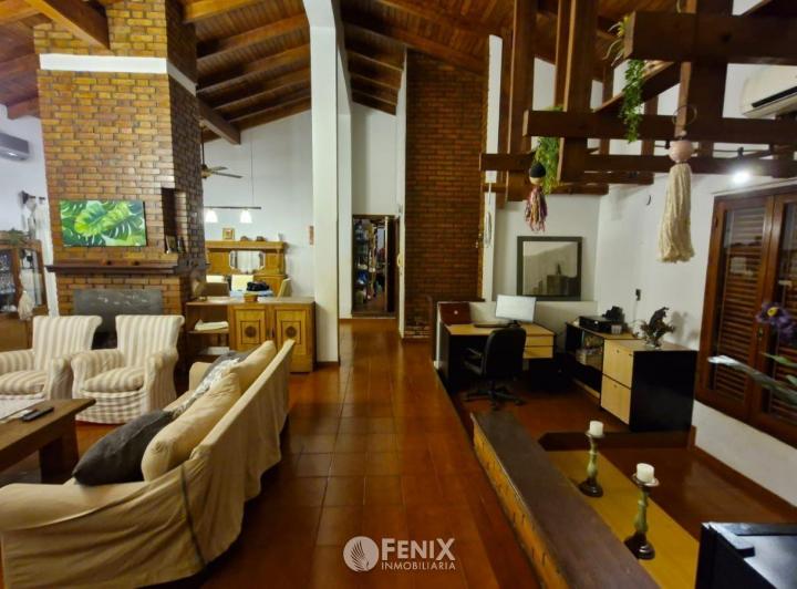 Casa · 891m² · 10 Ambientes