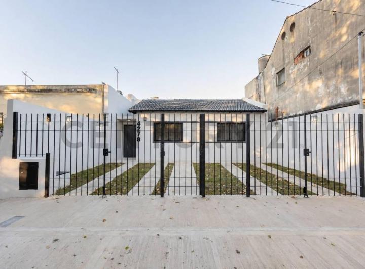 Casa · 148m² · 5 Ambientes · 2 Cocheras