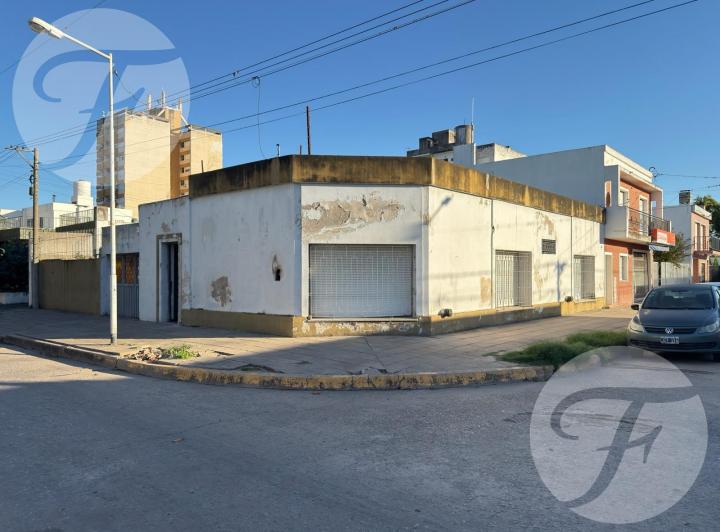 Casa · 110m² · 4 Ambientes · 2 Cocheras