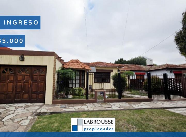 Casa · 187m² · 5 Ambientes · 1 Cochera