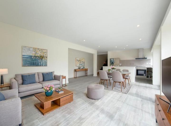 Casa · 160m² · 5 Ambientes · 2 Cocheras