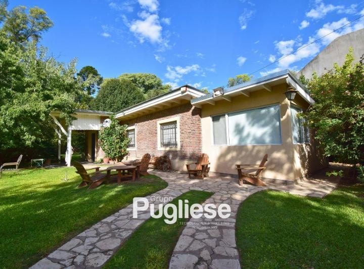 Casa · 2500m² · 4 Ambientes · 1 Cochera