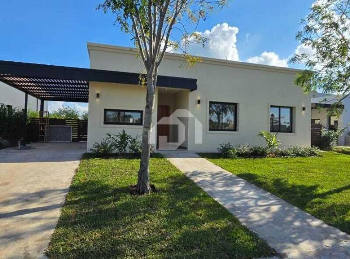 Casa · 150m² · 4 Ambientes · 2 Cocheras