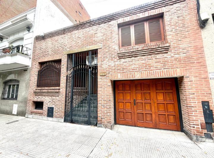 Casa · 268m² · 4 Ambientes · 1 Cochera