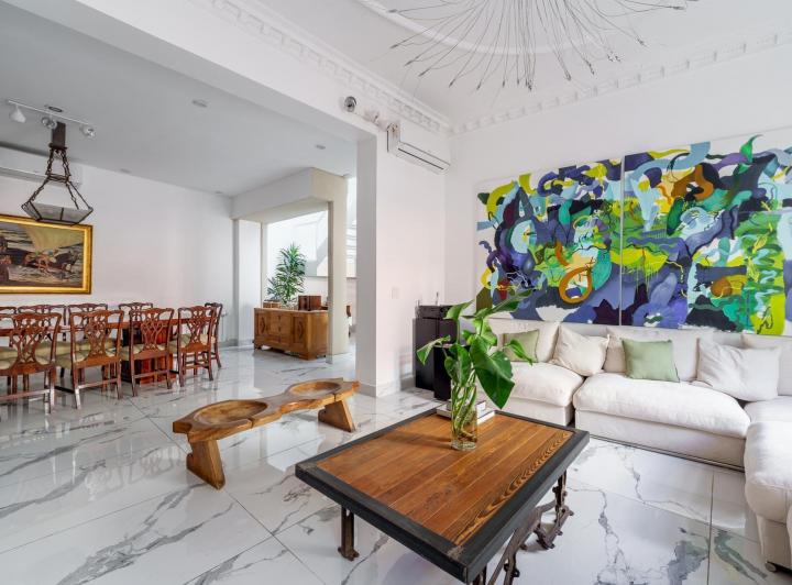 Casa · 280m² · 5 Ambientes · 1 Cochera