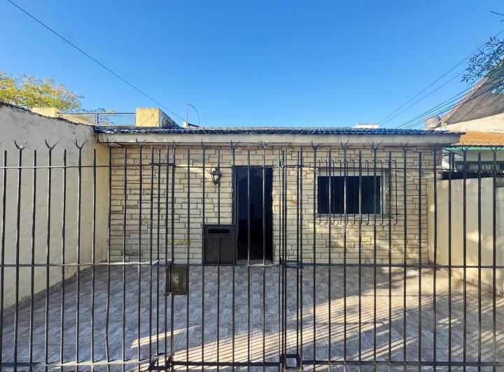 Casa · 95m² · 4 Ambientes · 1 Cochera