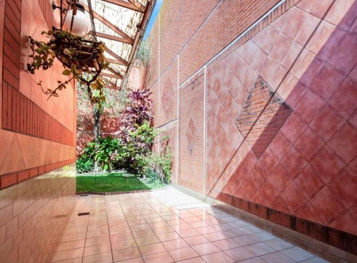 Casa · 159m² · 5 Ambientes · 1 Cochera