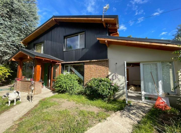 Casa · 140m² · 6 Ambientes