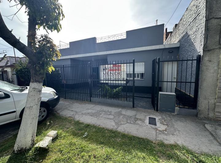 Casa · 107m² · 3 Ambientes · 1 Cochera