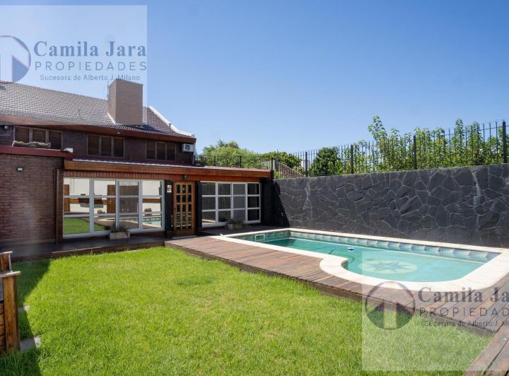 Casa · 386m² · 5 Ambientes · 3 Cocheras