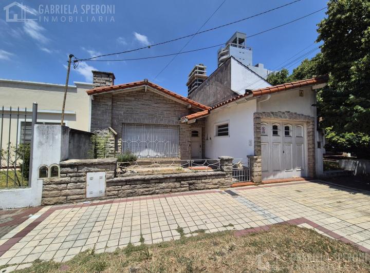 Casa · 155m² · 4 Ambientes · 1 Cochera