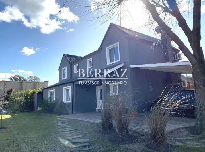 Casa · 205m² · 5 Ambientes · 2 Cocheras