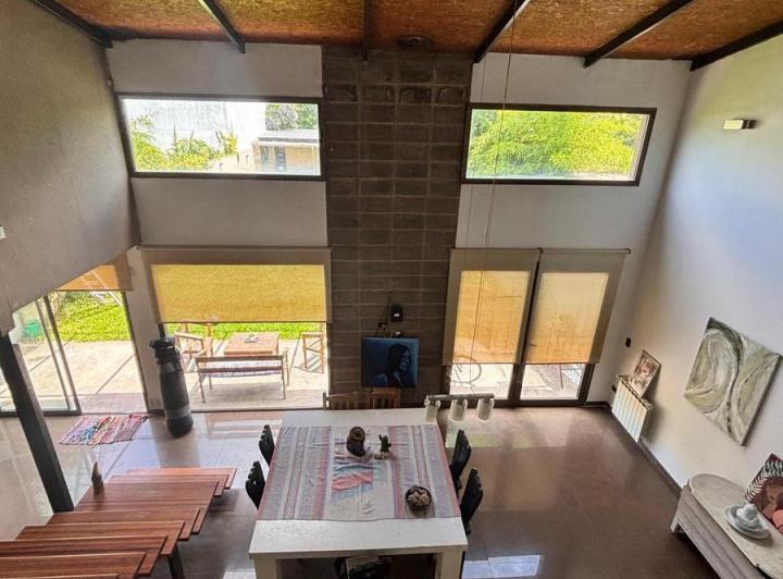 Casa · 293m² · 5 Ambientes · 2 Cocheras