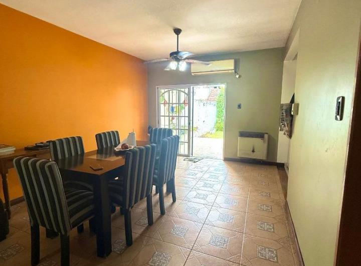 Casa · 90m² · 4 Ambientes · 1 Cochera