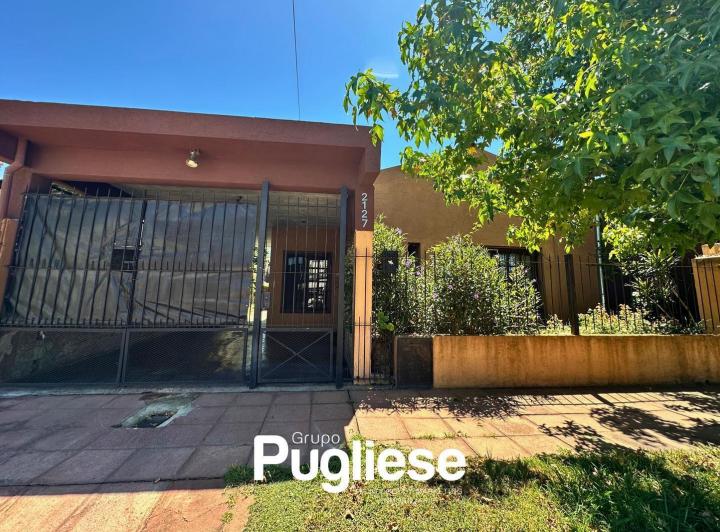 Casa · 200m² · 5 Ambientes · 1 Cochera