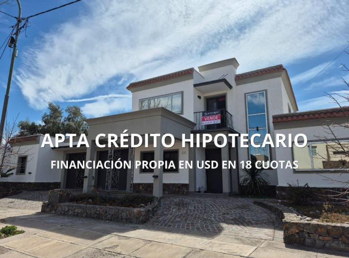 Casa · 358m² · 4 Ambientes · 2 Cocheras