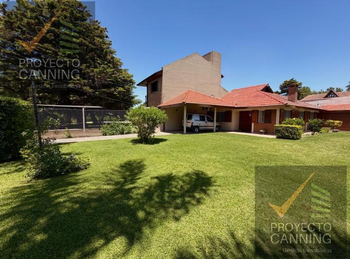 Casa · 75m² · 4 Ambientes · 1 Cochera