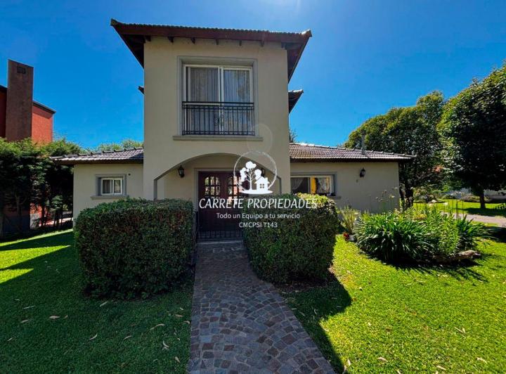 Casa · 153m² · 4 Ambientes · 4 Cocheras