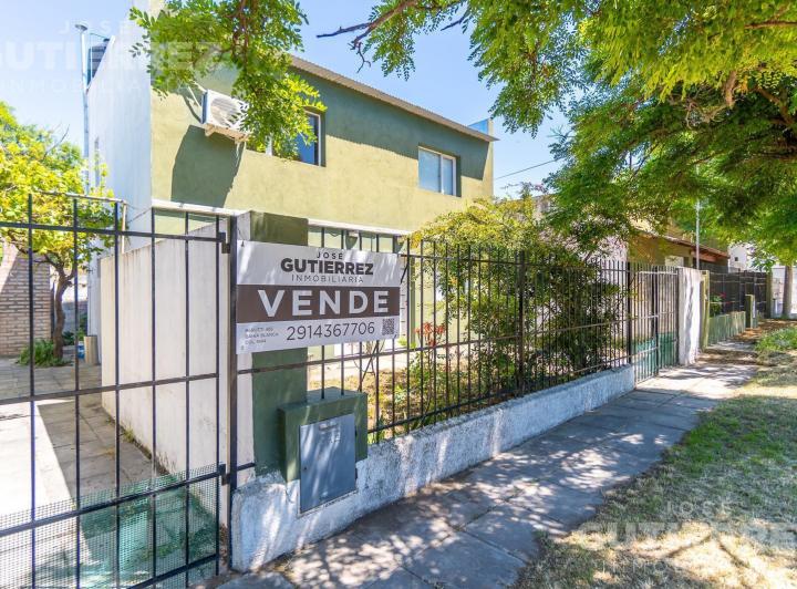 Casa · 156m² · 7 Ambientes · 2 Cocheras