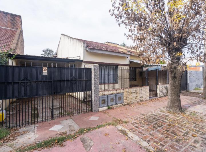 Casa · 120m² · 5 Ambientes · 1 Cochera