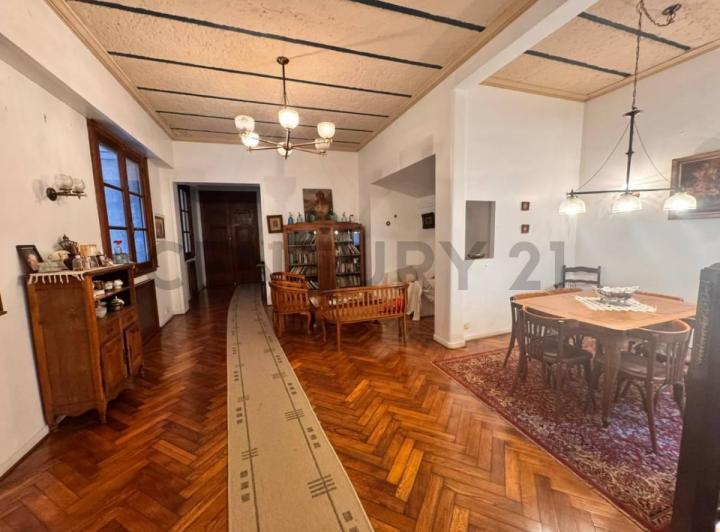 Casa · 263m² · 5 Ambientes