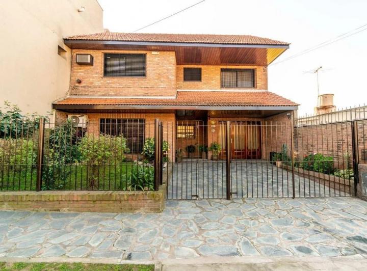 Casa · 224m² · 7 Ambientes