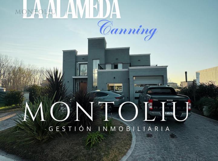 Casa · 220m² · 5 Ambientes · 2 Cocheras