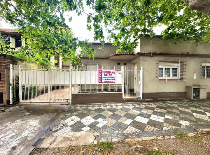 Casa · 80m² · 3 Ambientes · 1 Cochera