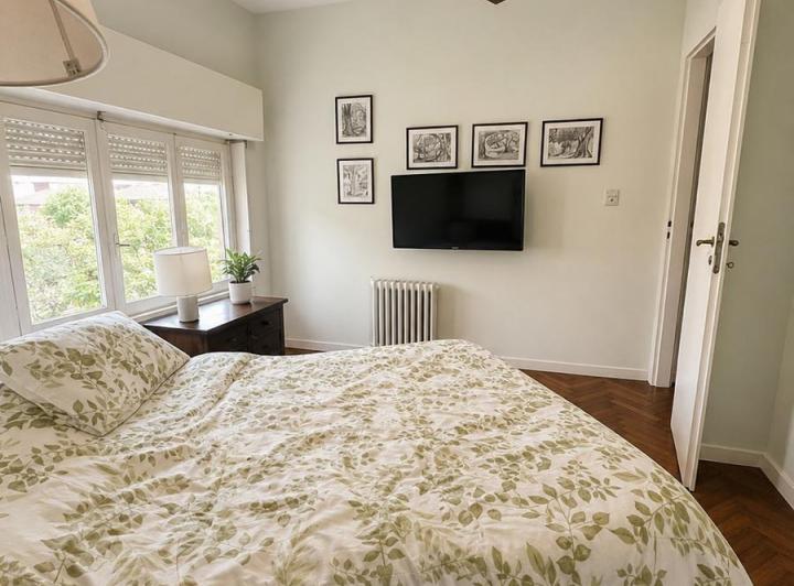 Casa · 180m² · 7 Ambientes · 1 Cochera