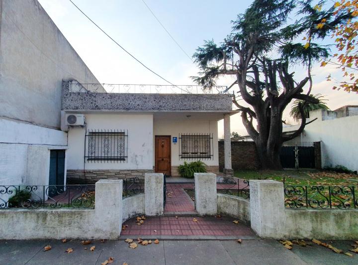 Casa · 127m² · 3 Ambientes · 3 Cocheras