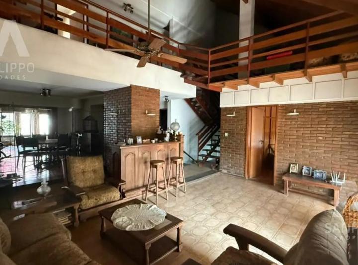 Casa · 349m² · 5 Ambientes