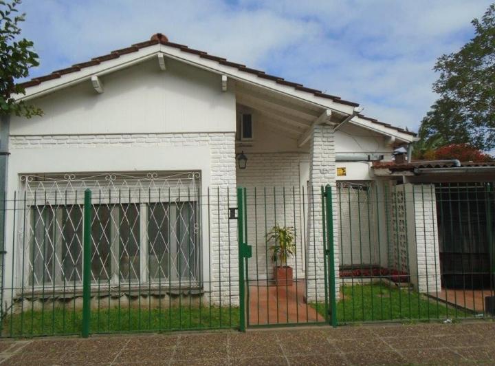 Casa · 123m² · 4 Ambientes · 1 Cochera