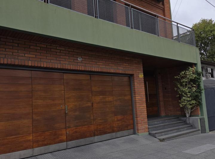 Casa · 480m² · 6 Ambientes · 6 Cocheras