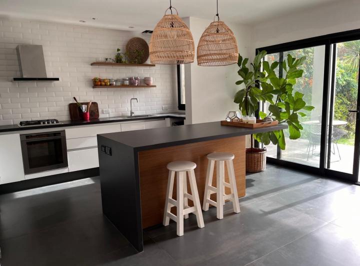 Casa · 211m² · 4 Ambientes · 2 Cocheras