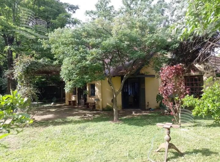 Casa · 150m² · 5 Ambientes · 2 Cocheras