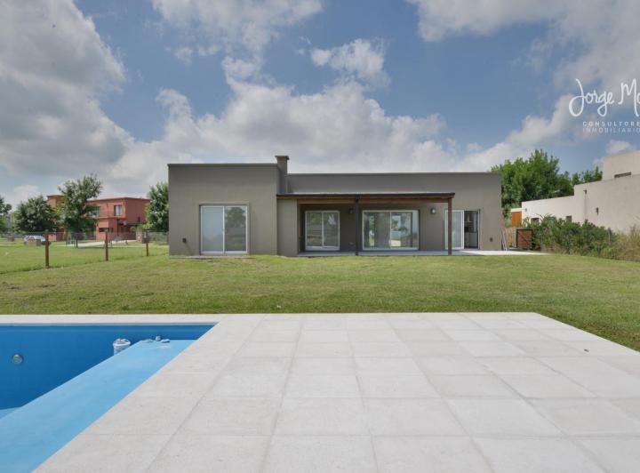 Casa · 155m² · 3 Dormitorios · 1 Cochera