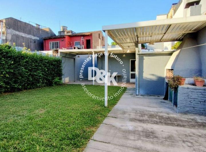 Casa · 86m² · 3 Ambientes · 4 Cocheras