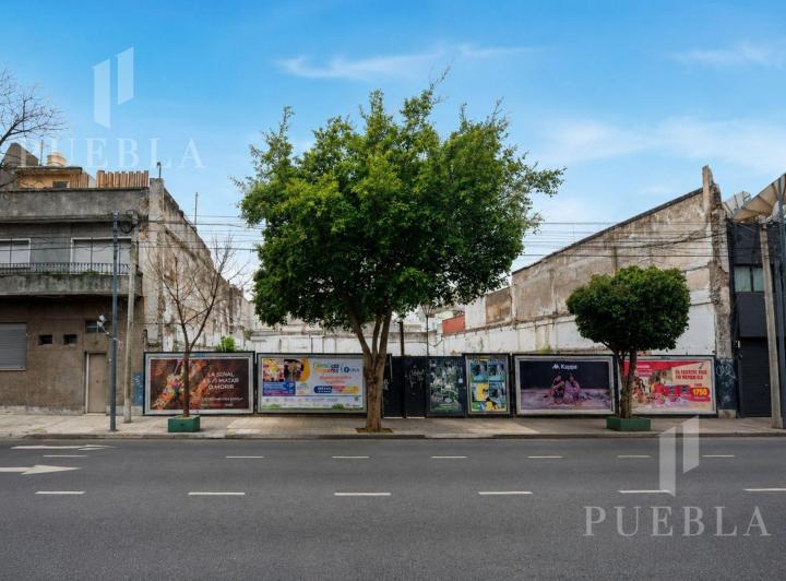 Terreno · 1280m²
