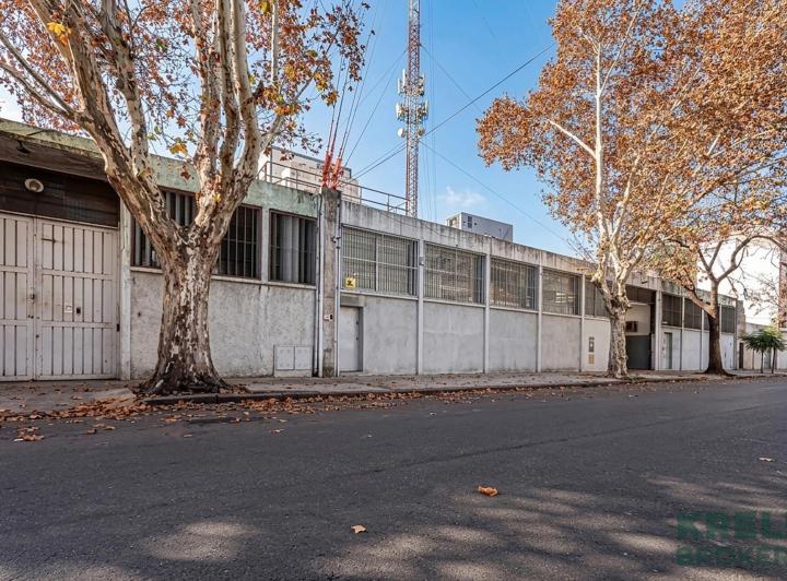Terreno · 2845m² · 8 Ambientes