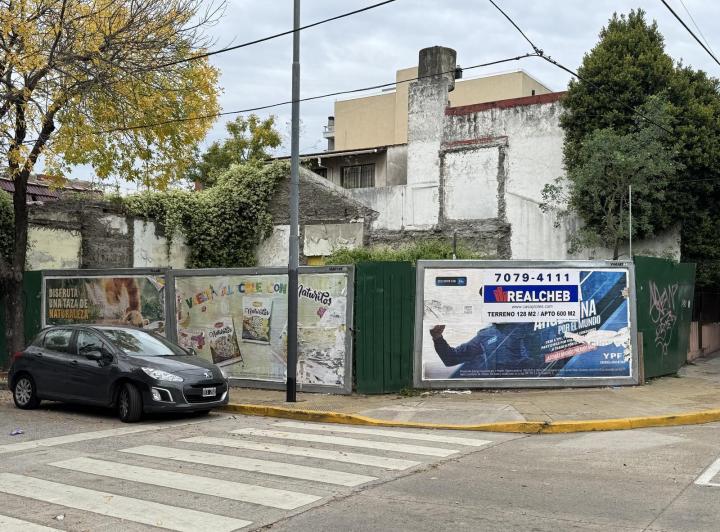 Terreno · 127m²