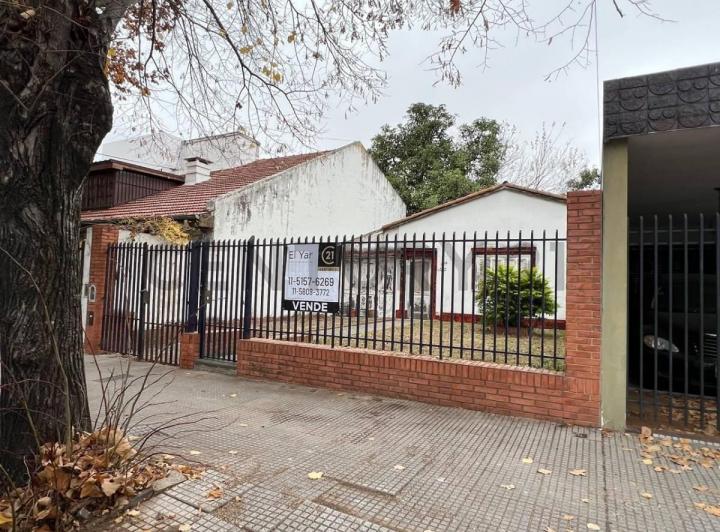 Terreno · 368m² · 2 Cocheras