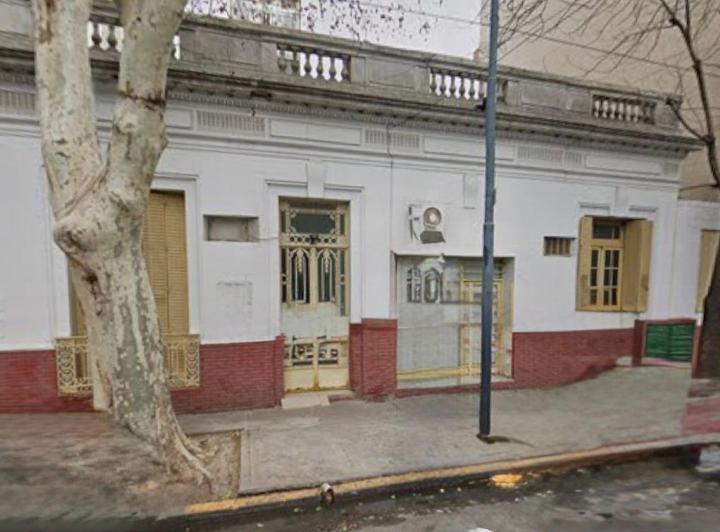 Terreno · 806m²
