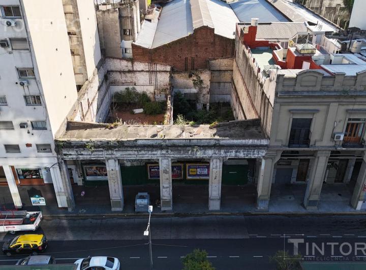 Terreno · 586m²