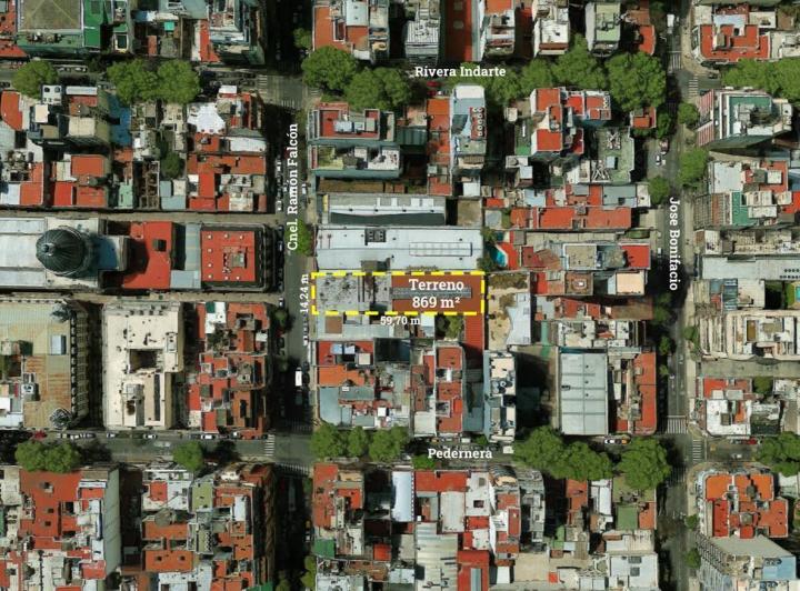 Terreno · 1756m²