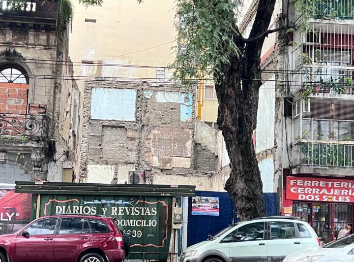 Terreno · 136m²