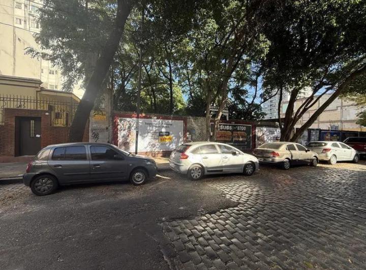 Terreno · 630m²