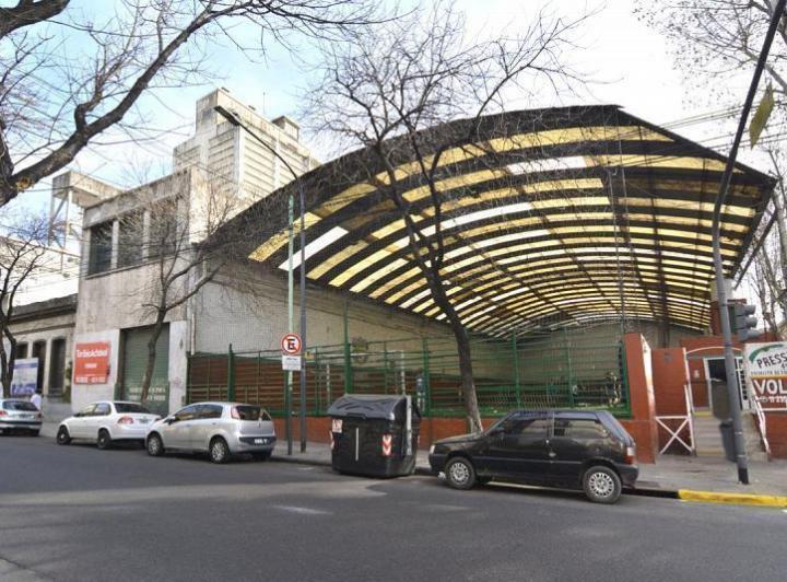 Terreno · 1006m²